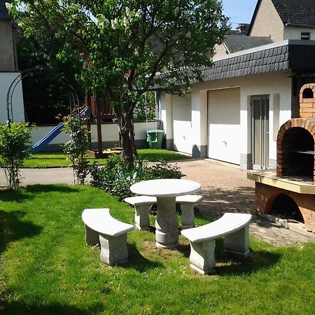 Ferienwohnung Hilger Treis-Karden Exterior foto